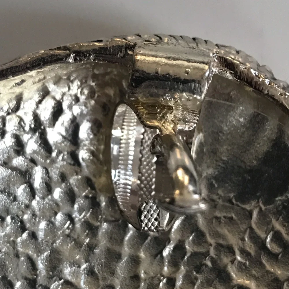 Costume Jewelry Chain and Pendant - Picture 4 of 4